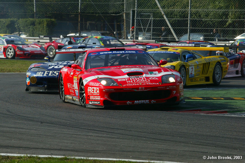 The start as eventual winner Fabrizio Gollin takes the lead