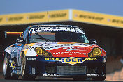 Early Porsche casualty.....Racing Engineering