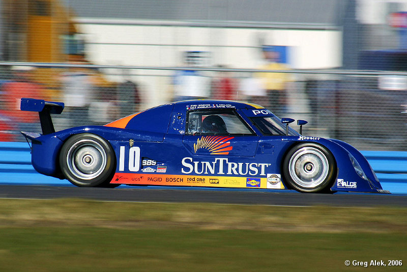 No 10 Pontiac-Riley,Wayne Taylor, Max Angelelli, Emmanuel Collard,Ryan Briscoe